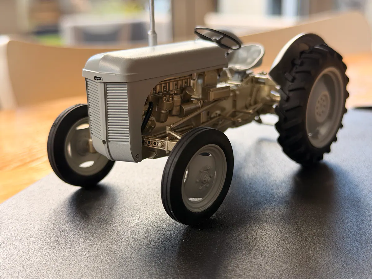 Massey Ferguson FE35 “Gold Belly” scale model, frame 10 of 27