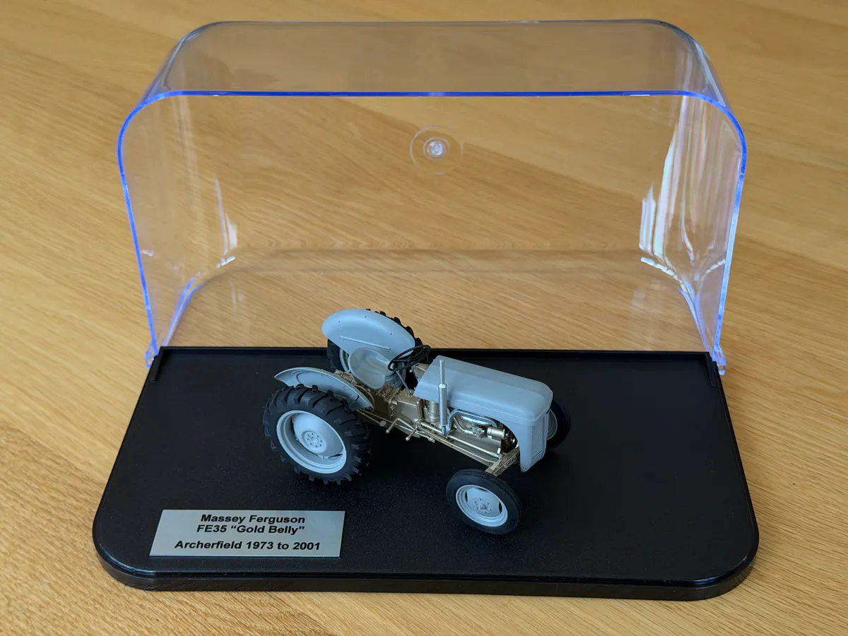 Massey Ferguson FE35 “Gold Belly” scale model, frame 17 of 27